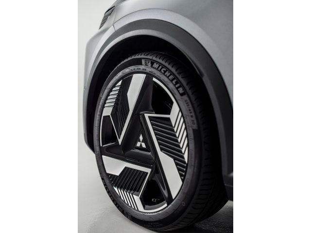 Eclipse Cross BEV